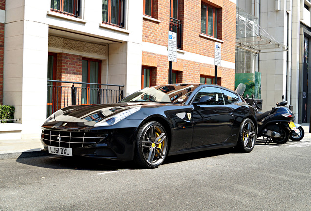 Ferrari FF