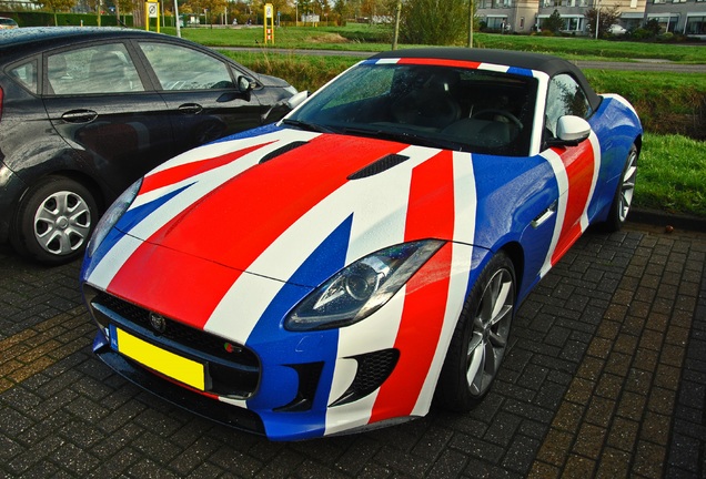 Jaguar F-TYPE S Convertible