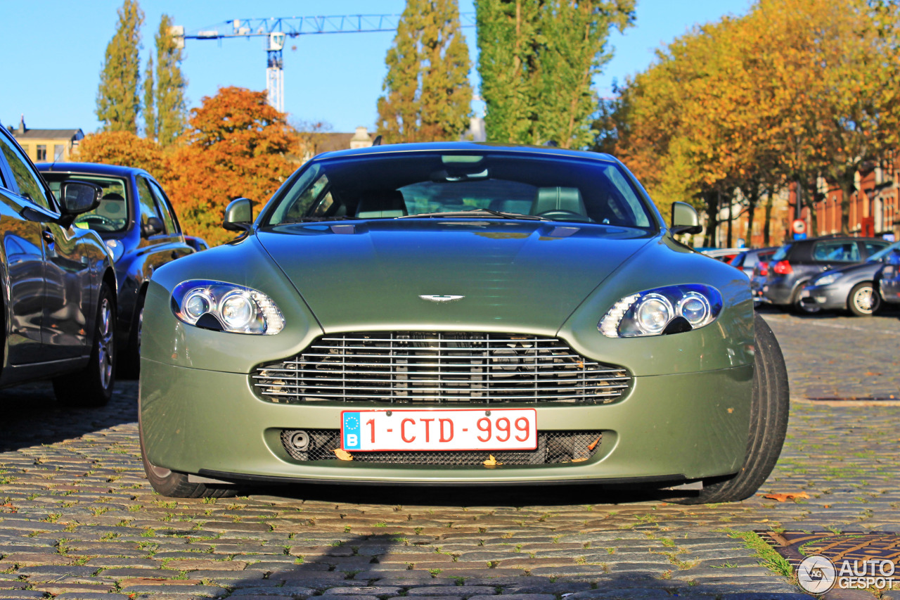 Aston Martin V8 Vantage