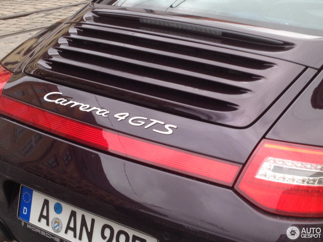 Porsche 997 Carrera 4 GTS - 11 November 2013 - Autogespot