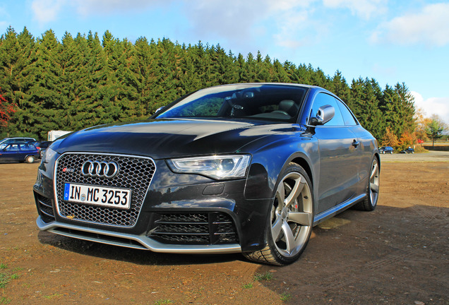 Audi RS5 B8 2012