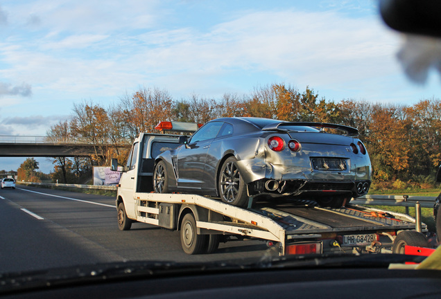 Nissan GT-R 2011