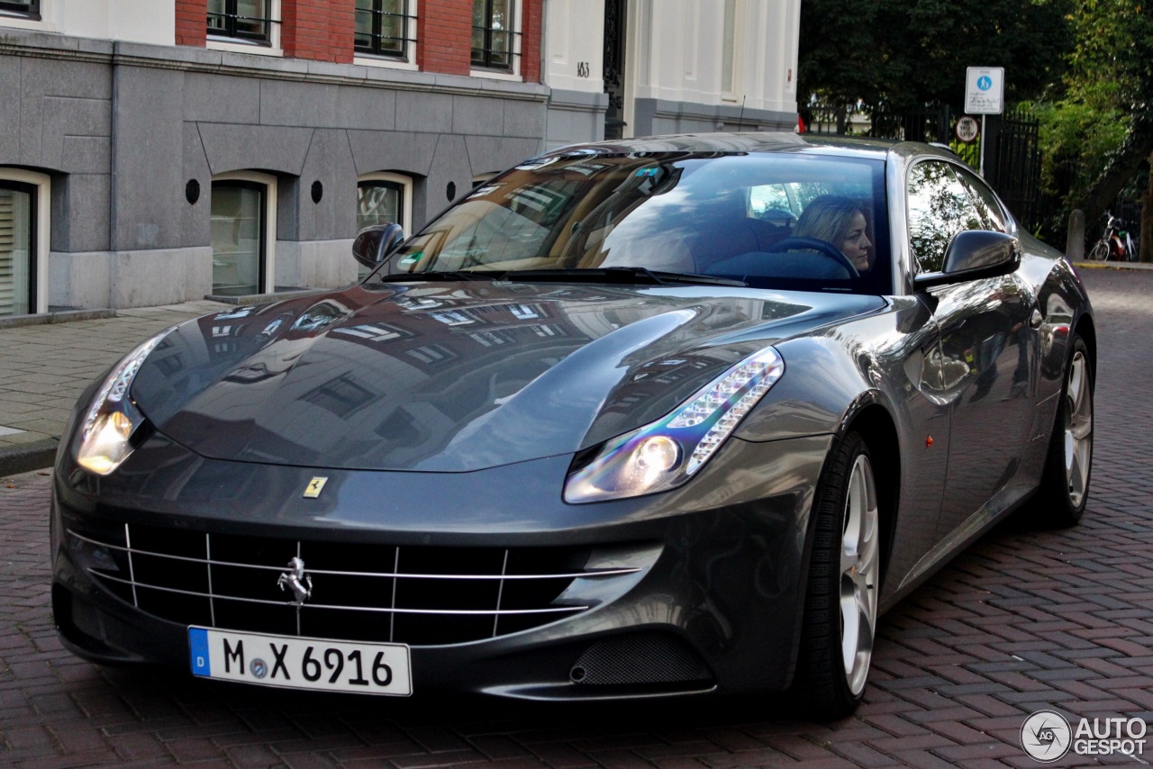 Ferrari FF