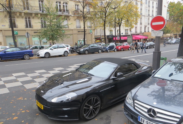 Aston Martin DBS Volante Carbon Black Edition