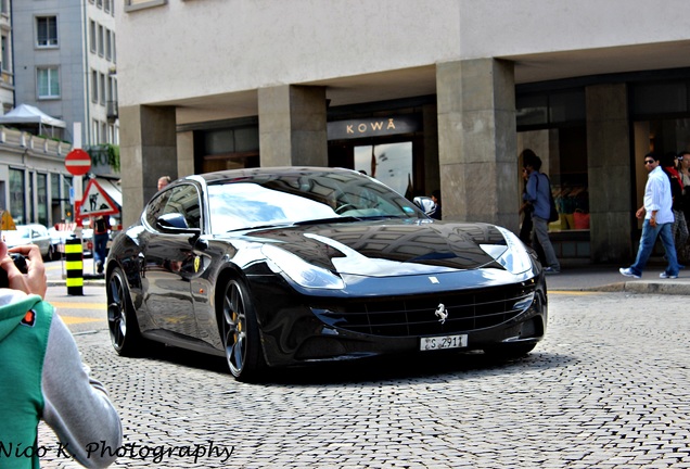 Ferrari FF