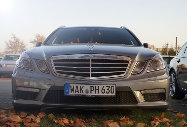 Mercedes-Benz E 63 AMG S212 V8 Biturbo