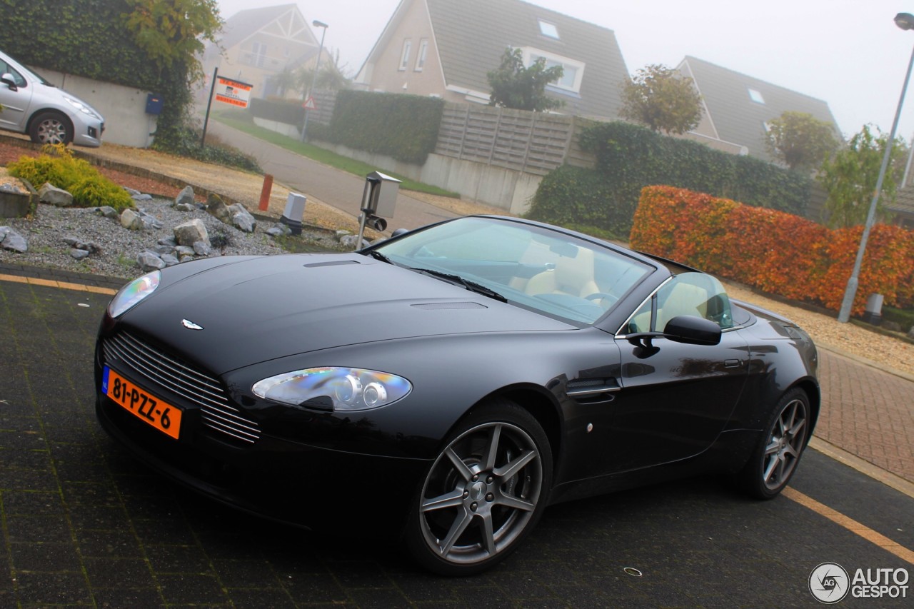 Aston Martin V8 Vantage Roadster