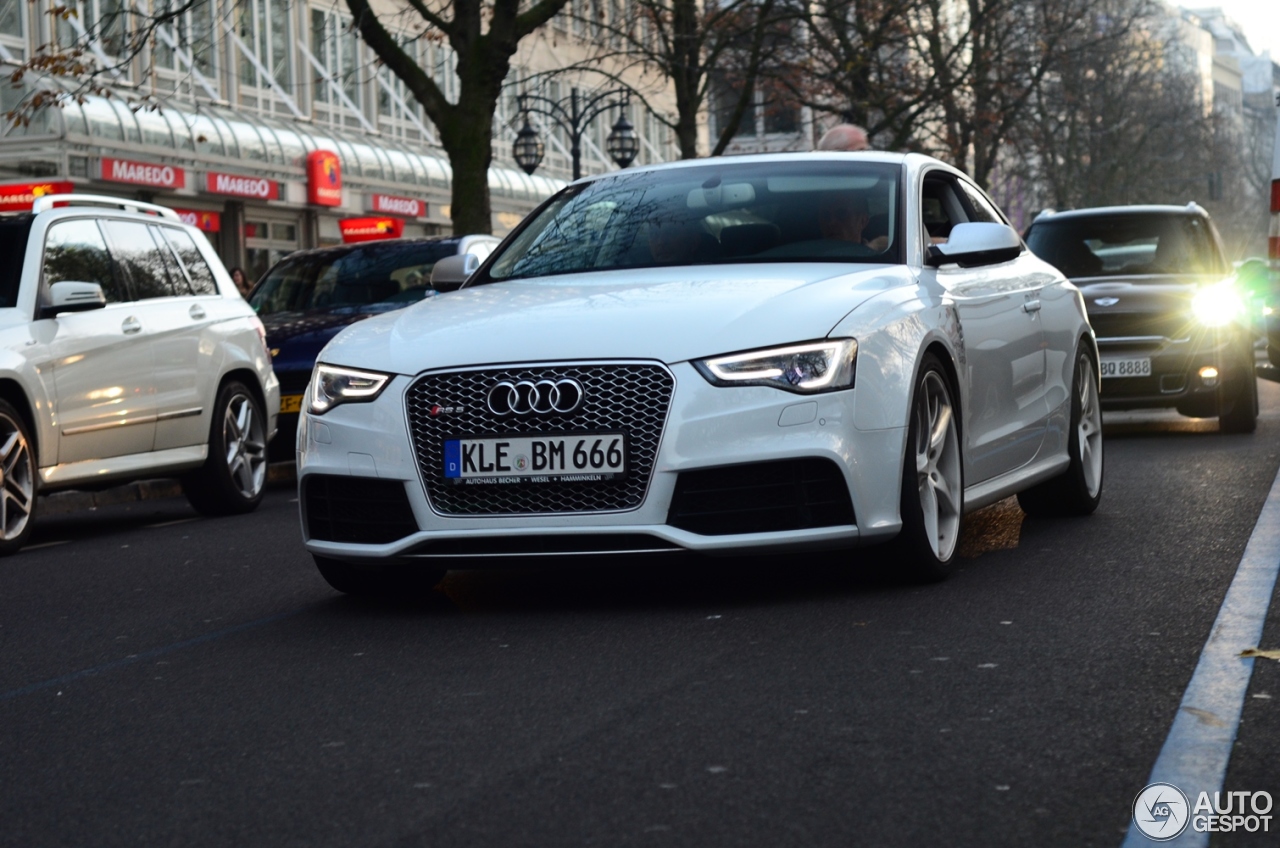 Audi RS5 B8 2012