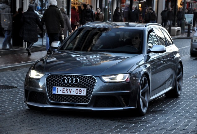 Audi RS4 Avant B8