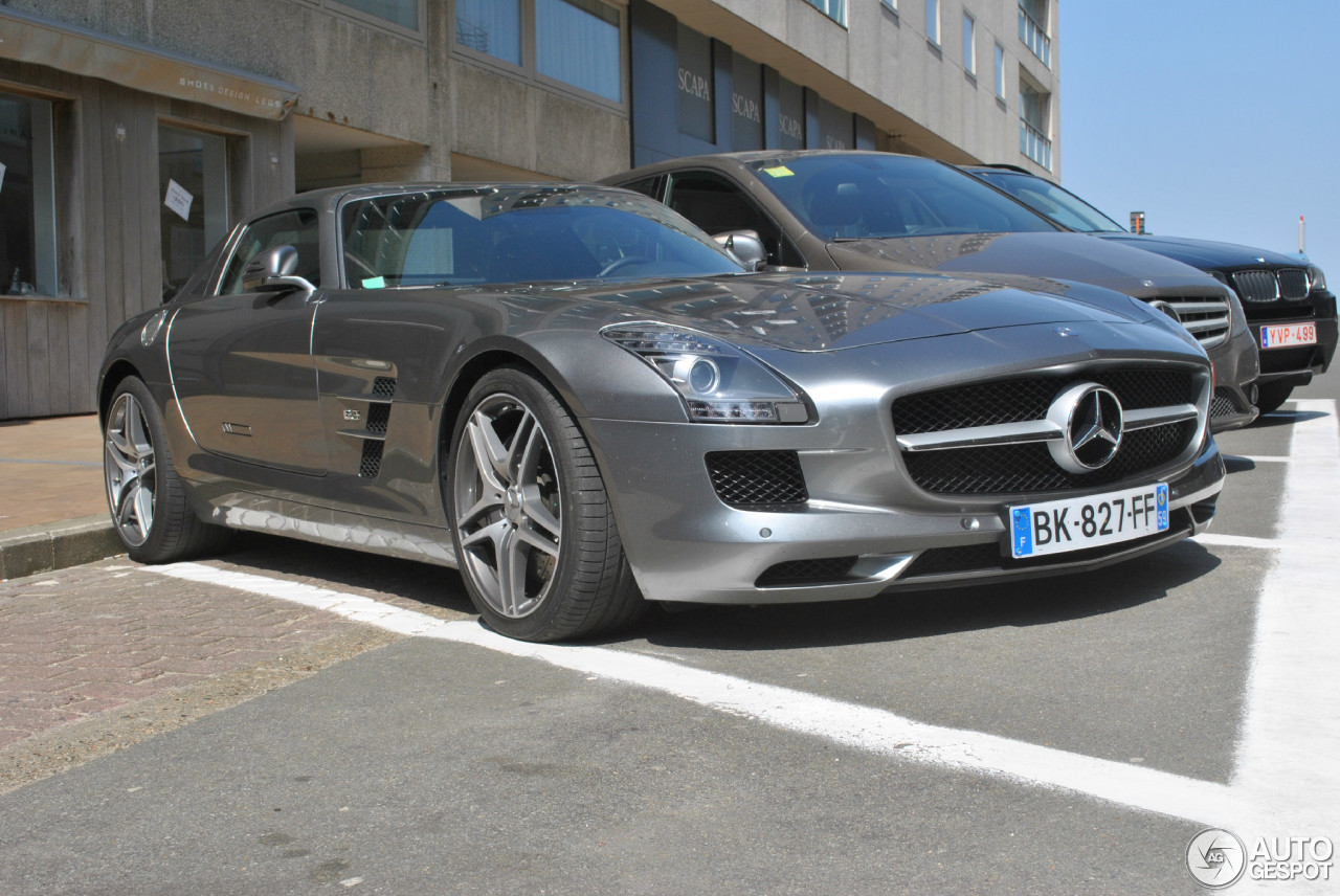 Mercedes-Benz SLS AMG