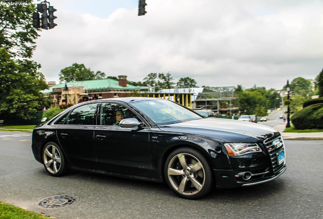 Audi S8 D4