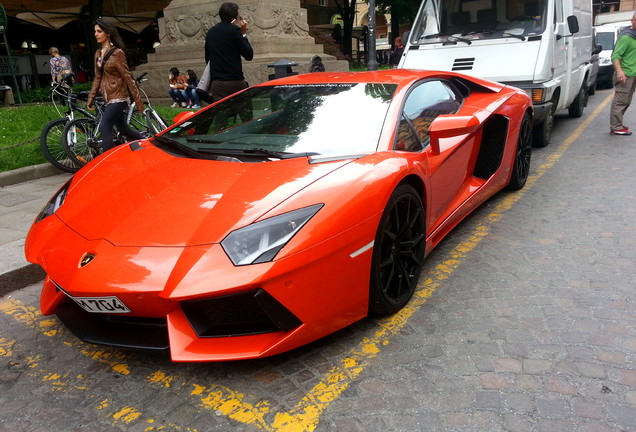 Lamborghini Aventador LP700-4