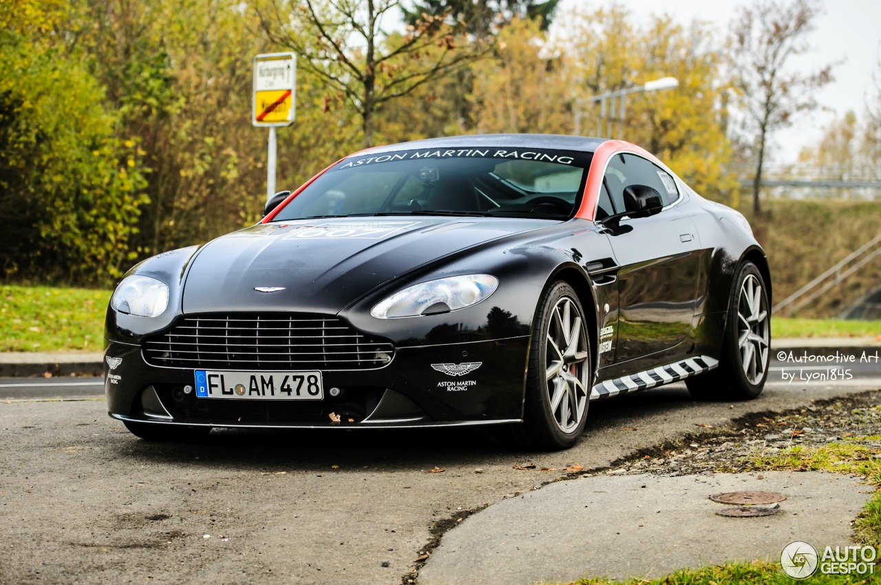 Aston Martin V8 Vantage S