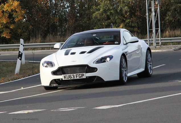 Aston Martin V12 Vantage S