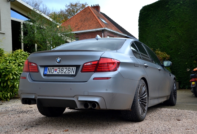 BMW M5 F10 2011