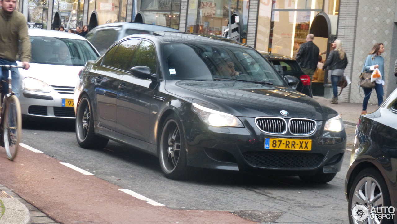 BMW M5 E60 2005