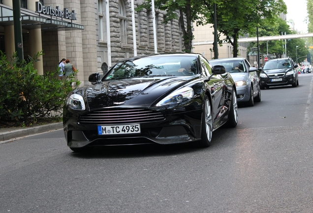 Aston Martin Vanquish 2013