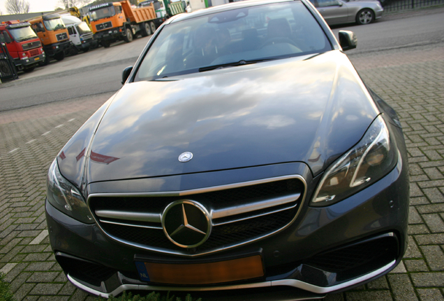 Mercedes-Benz E 63 AMG S W212