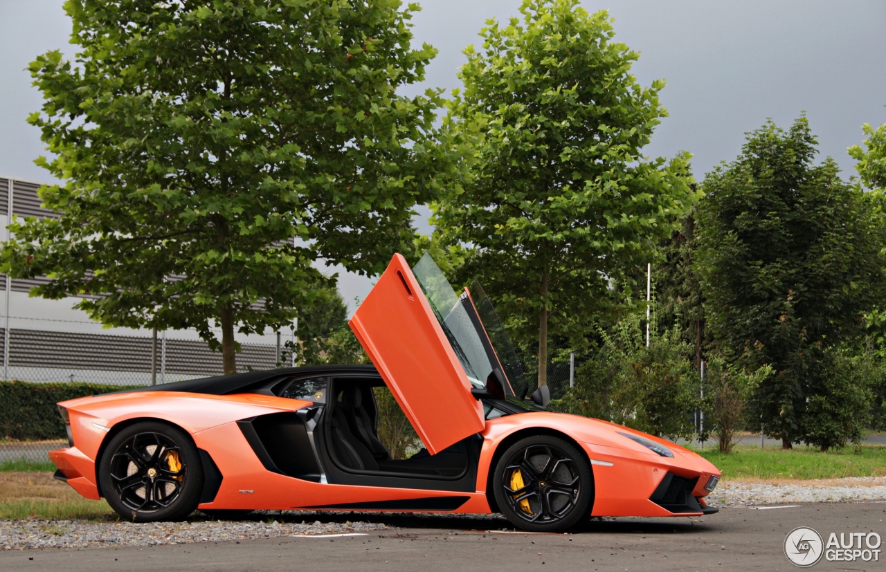 Lamborghini Aventador LP700-4