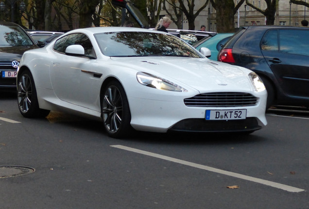 Aston Martin Virage 2011