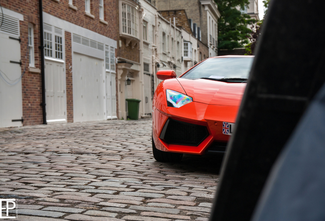 Lamborghini Aventador LP700-4