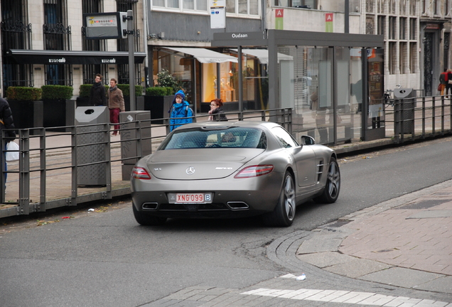 Mercedes-Benz SLS AMG