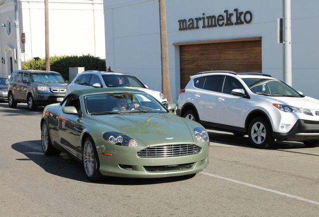 Aston Martin DB9 Volante