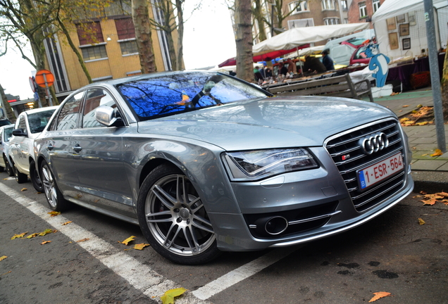 Audi S8 D4