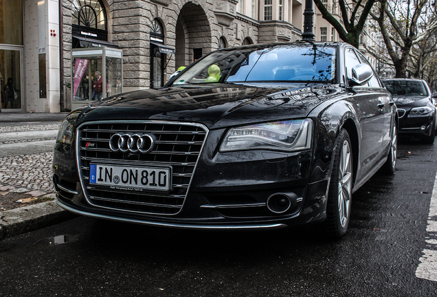 Audi S8 D4