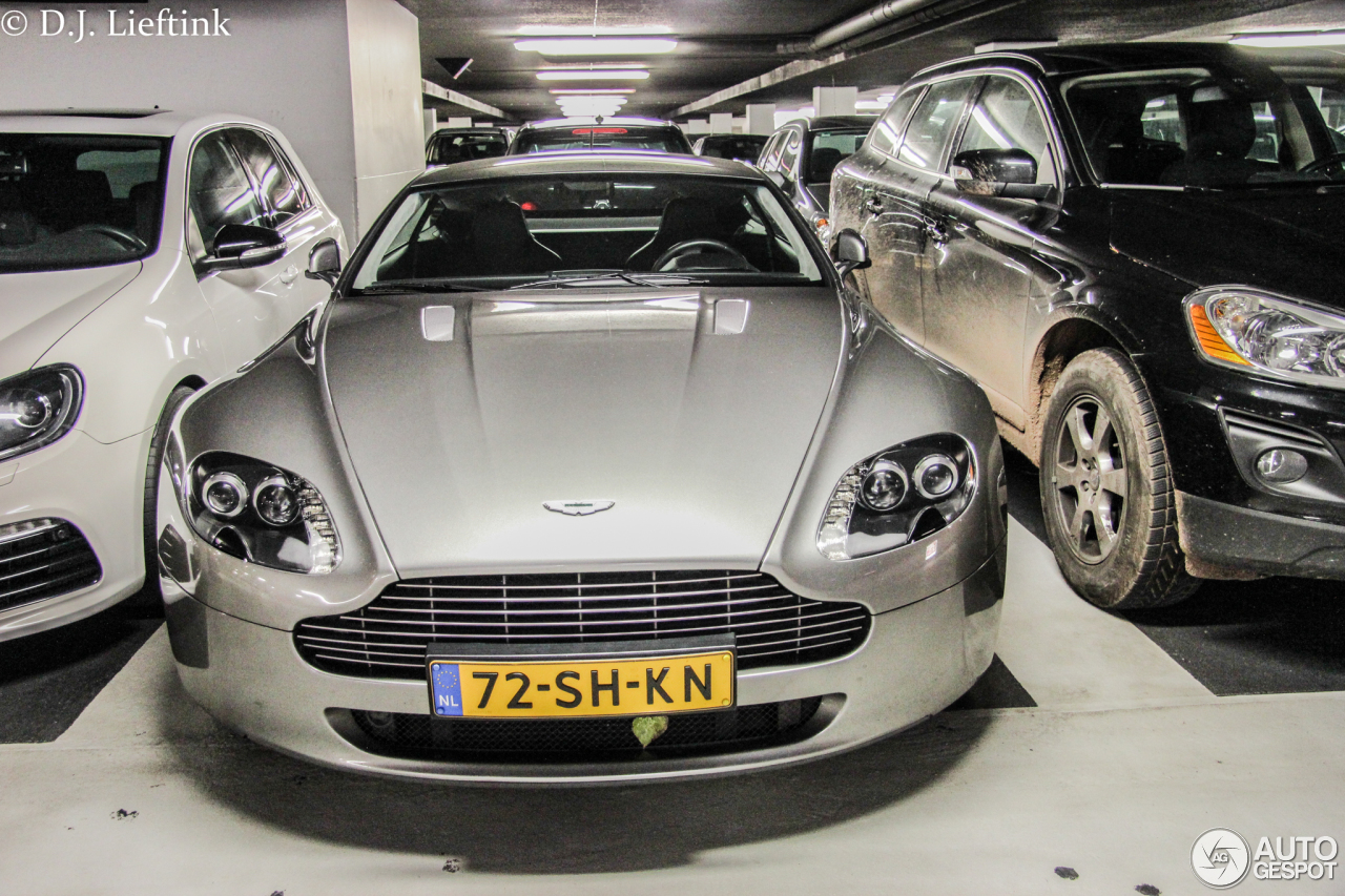 Aston Martin V8 Vantage