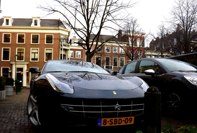 Ferrari FF