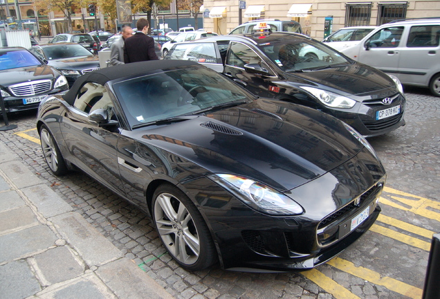 Jaguar F-TYPE S Convertible