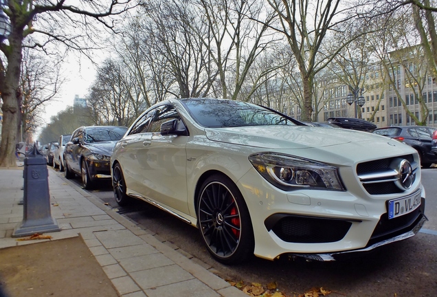 Mercedes-Benz CLA 45 AMG C117