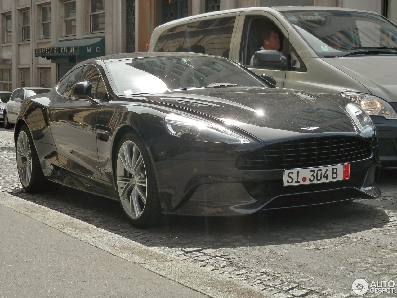 Aston Martin Vanquish 2013