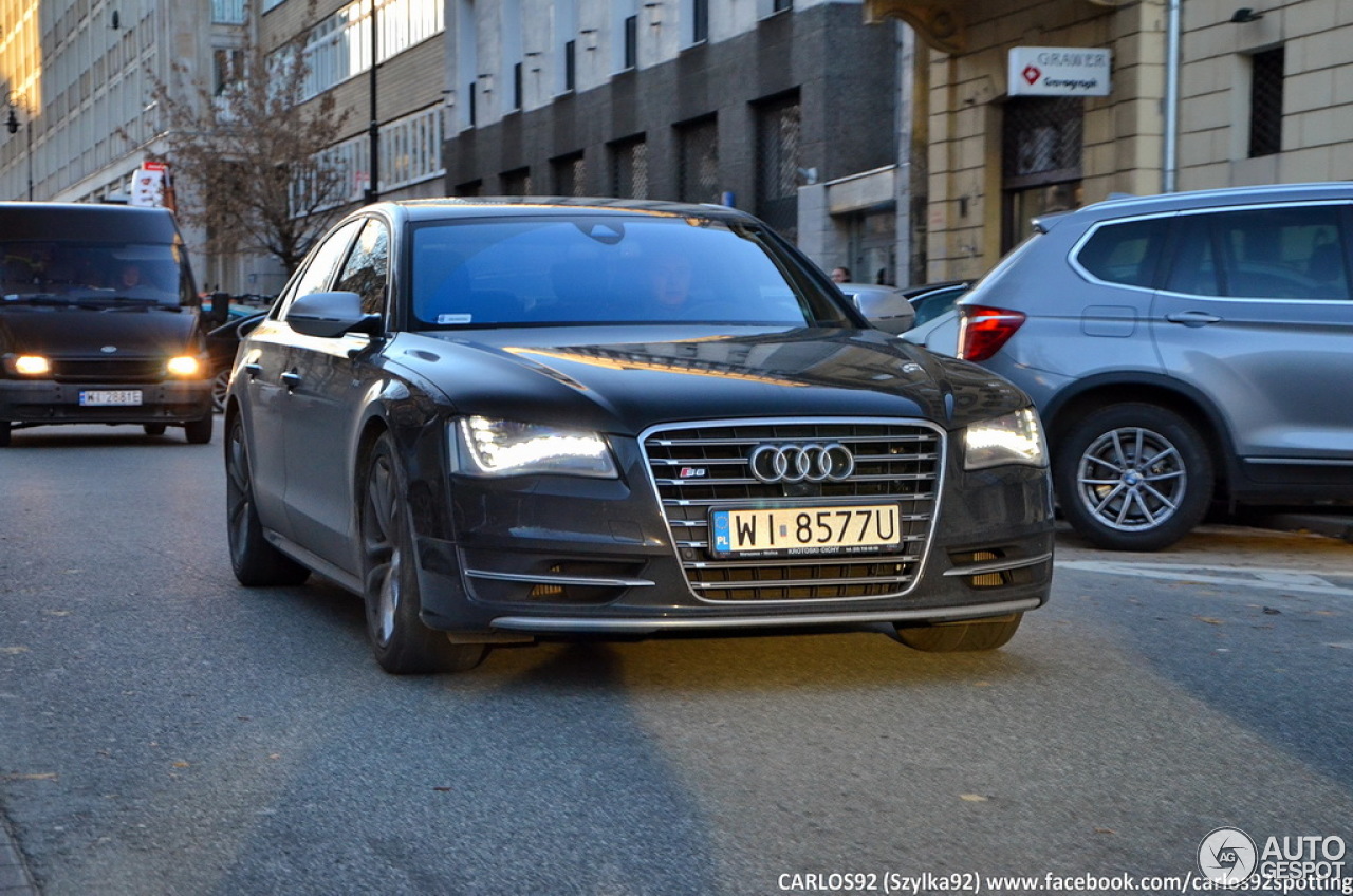 Audi S8 D4