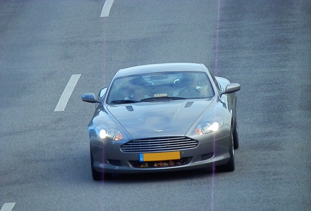 Aston Martin DB9