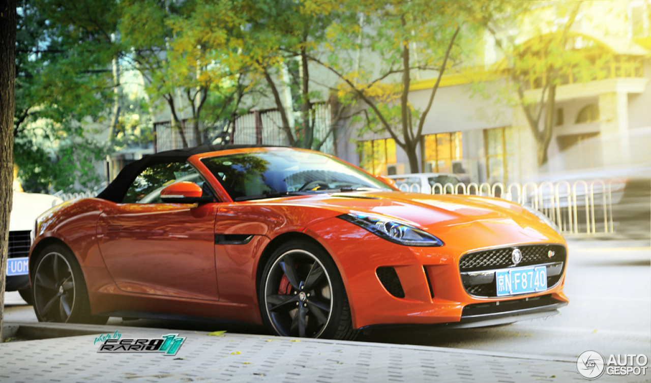 Jaguar F-TYPE S V8 Convertible