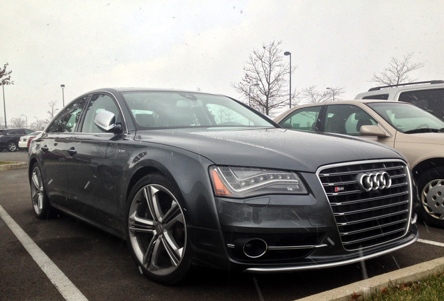 Audi S8 D4