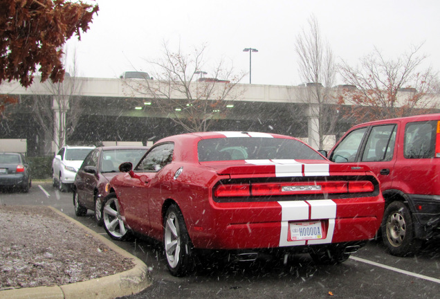 Dodge Challenger SRT-8 392