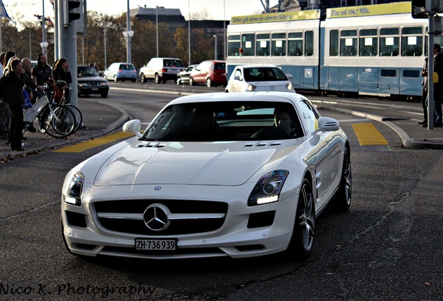 Mercedes-Benz SLS AMG