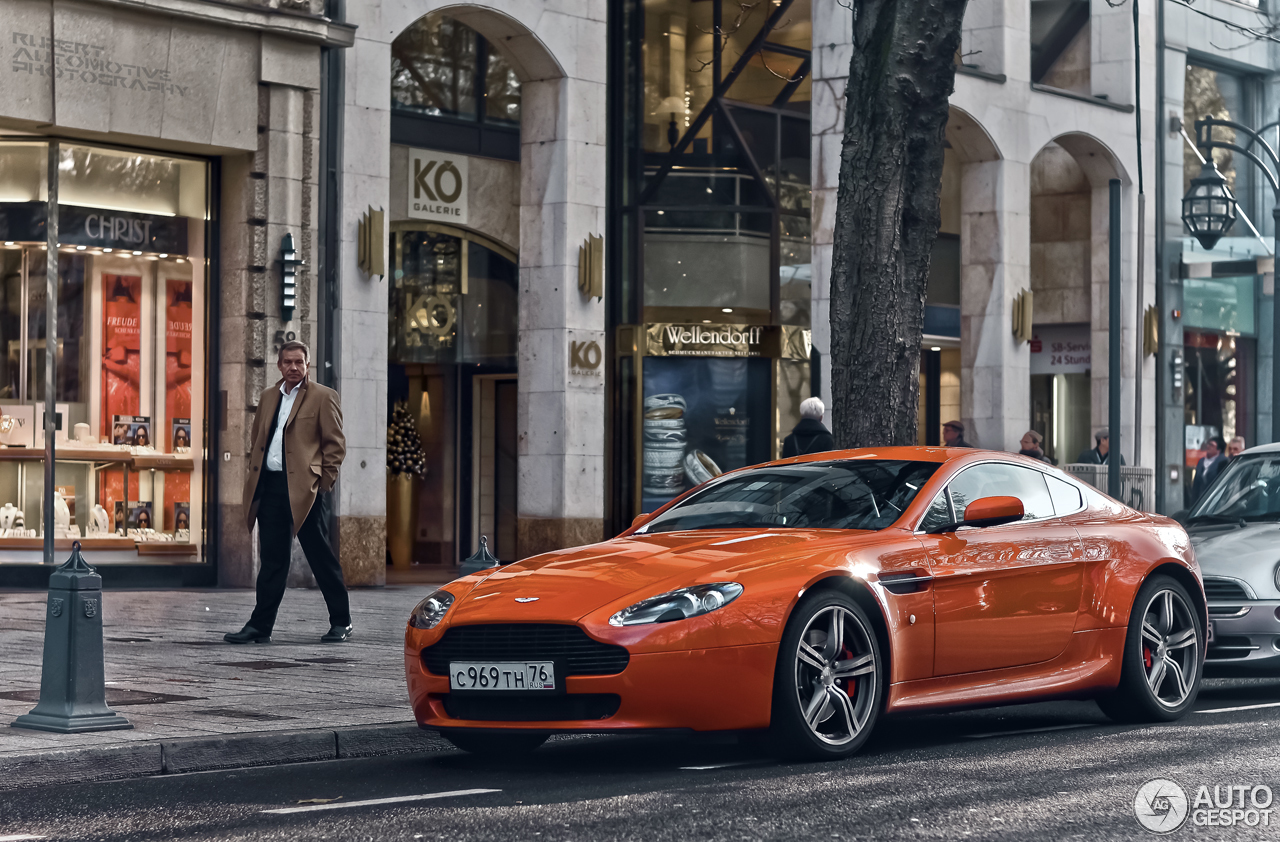 Aston Martin V8 Vantage N400