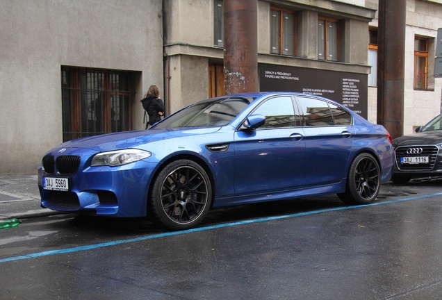 BMW M5 F10 2011