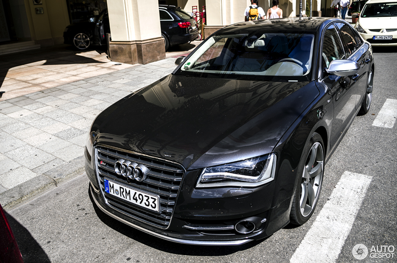 Audi S8 D4