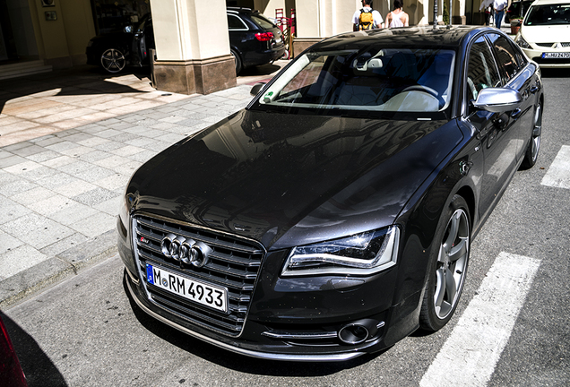 Audi S8 D4