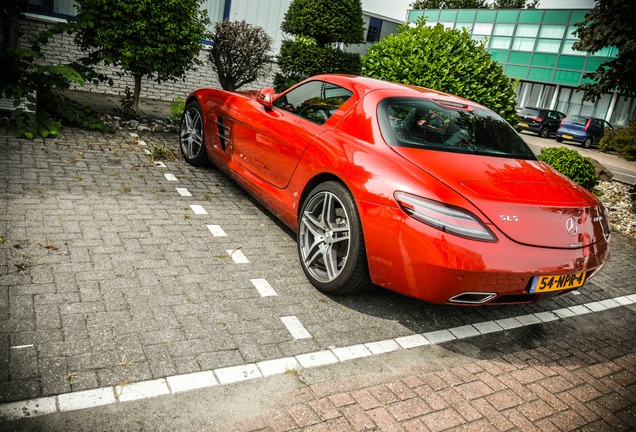 Mercedes-Benz SLS AMG