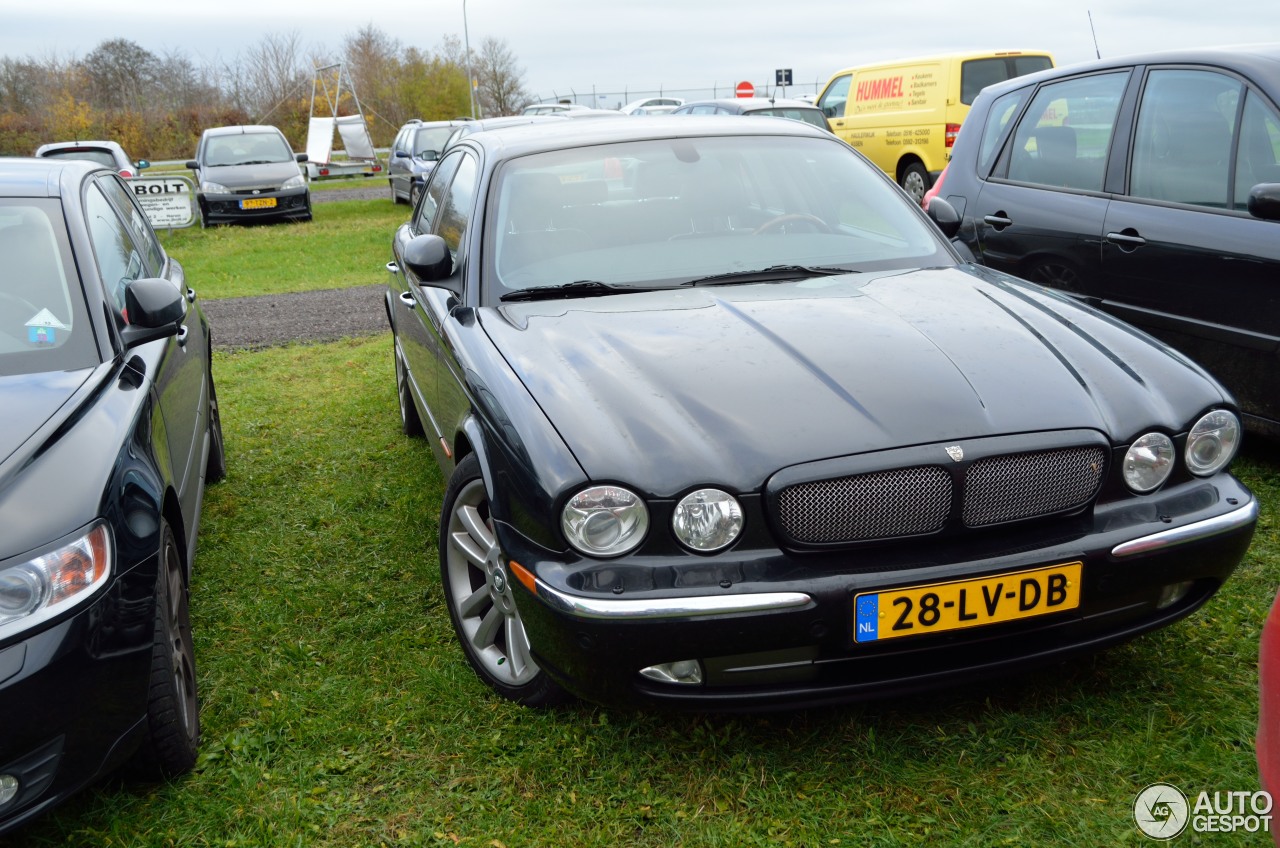 Jaguar XJR