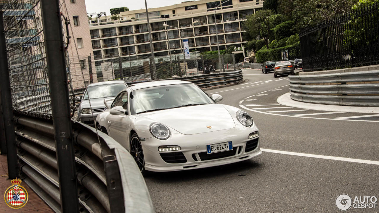 Porsche 997 Carrera GTS