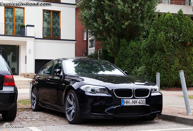 BMW M5 F10 2011