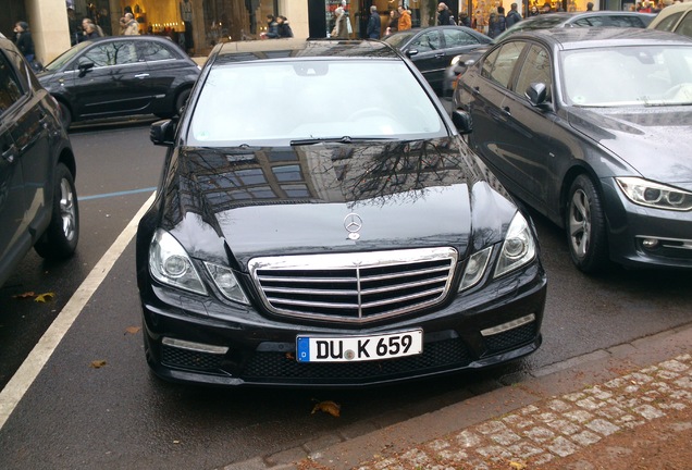 Mercedes-Benz E 63 AMG W212 V8 Biturbo