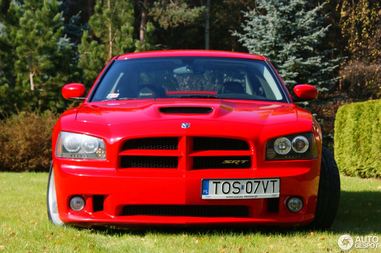 Dodge Charger SRT-8